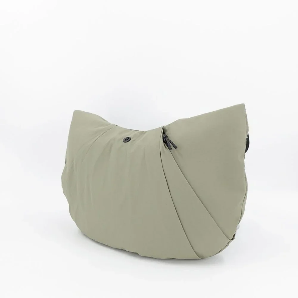 Lululemon Pleated Shoulder Bag 10L Grey Sage - Picture 3 of 12